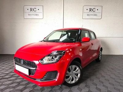 Rouge Occasion 2023 Suzuki Swift Berline | 14 985 € (Prix juste)