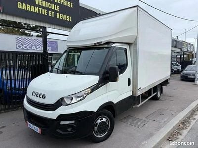 Blanc Occasion 2019 Iveco Daily Van | 22 800 € (Prix juste)