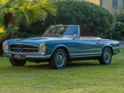 Bleu Occasion 1965 Mercedes W113 Cabriolet | 77 990 €