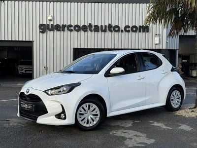Blanc Occasion 2022 Toyota Yaris Hybrid Business Edition Berline | 16 990 € (Bon prix)