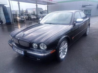 Noir Occasion 2003 Jaguar XJR Berline | 17 500 €