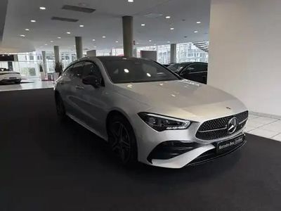 Gris Occasion 2024 Mercedes CLA250 Shooting Brake Break | 43 900 €
