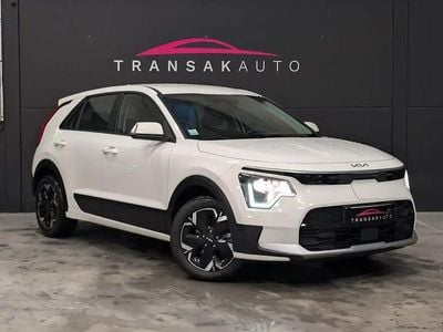 Blanc Occasion 2023 Kia Niro Motion SUV | 22 490 € (Bon prix)