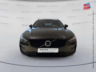 Gris platinium métallisé Occasion 2025 Volvo V60 Plus Break | 42 499 € (Super prix)