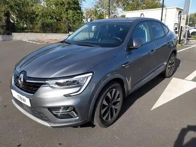 Gray m Occasion 2023 Renault Arkana Evolution SUV | 19 425 € (Bon prix)