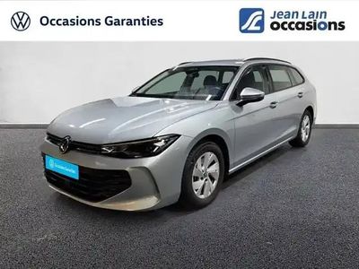 Reflet d'argent Occasion 2024 VW Passat Break | 33 490 € (Prix cher)