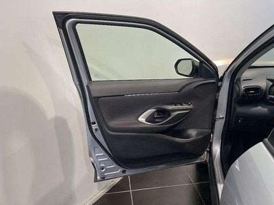 Occasion 2023 Toyota Yaris Hybrid Business Edition | 23 990 € (Prix juste)