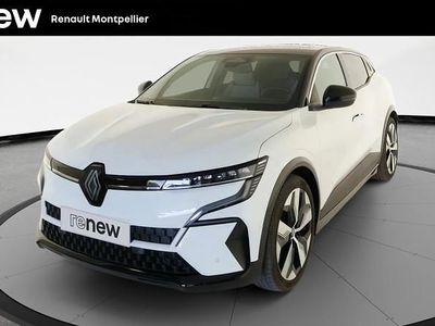 Blanc Occasion 2022 Renault Megane E-Tech Techno Berline | 21 990 € (Prix juste)