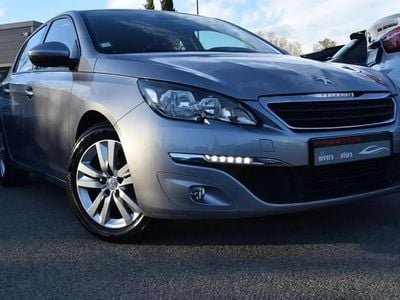 Gris Occasion 2017 Peugeot 308 Active Berline | 9 400 € (Bon prix)