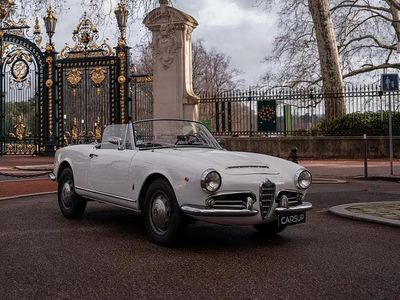 Occasion Alfa Romeo Giulia Spider 92 ch (67 kW) 1965 Blanc Cabriolet