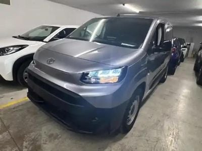 Gris acier métal Occasion 2025 Toyota Proace City City Monospace | 29 490 €