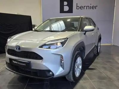 Gris minéral (m) Occasion 2023 Toyota Yaris Cross Business Edition SUV | 21 980 € (Bon prix)
