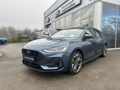 Bleu azur métallisé Occasion 2023 Ford Focus ST-Line Berline | 24 599 € (Prix juste)
