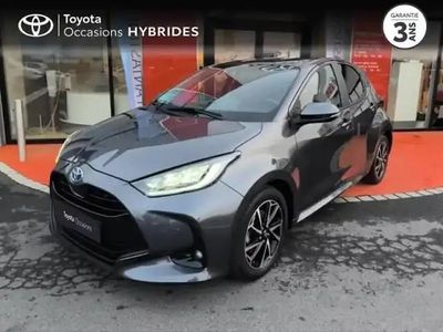 Gris atlas Occasion 2022 Toyota Yaris Hybrid Design Berline | 17 990 € (Prix juste)