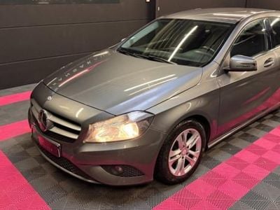 Gris Occasion 2014 Mercedes A180 Berline | 7 990 € (Bon prix)