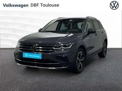 Gris Occasion 2023 VW Tiguan Elegance SUV | 34 389 € (Prix juste)