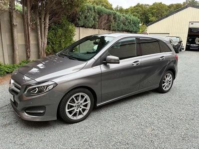 Mercedes B180