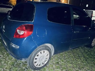 Occasion 2004 Renault Clio II Initiale Berline | 4 600 € (Prix juste)