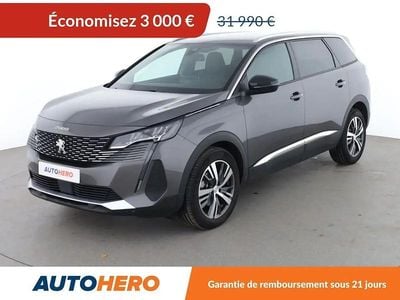 Gris Occasion 2024 Peugeot 5008 Allure SUV | 28 990 € (Bon prix)