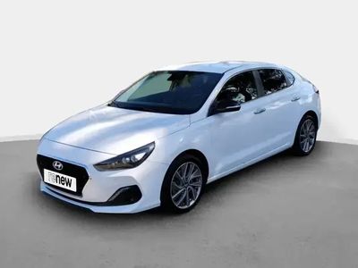 occasion Hyundai i30 Fastback 1.6 CRDi 136 BVM6 Creative 5 portes Diesel Manuelle Blanc