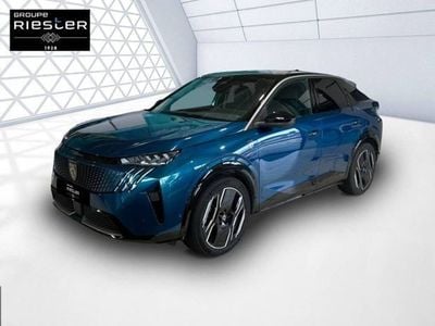Peugeot e-3008