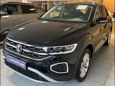 Noir intense nacrã©e Occasion 2022 VW T-Roc R-line SUV | 25 499 € (Bon prix)