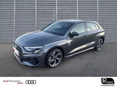 Gris daytona Occasion 2024 Audi A3 Sportback S-Line Citadine | 39 900 €