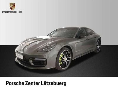 Porsche Panamera 4