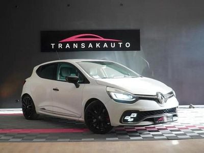 Occasion Renault Clio IV Trophy 220 ch (161 kW) 2016 Blanc Berline