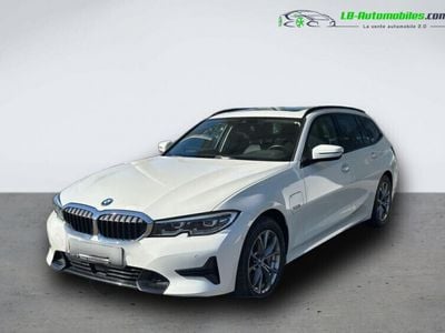 BMW 330e