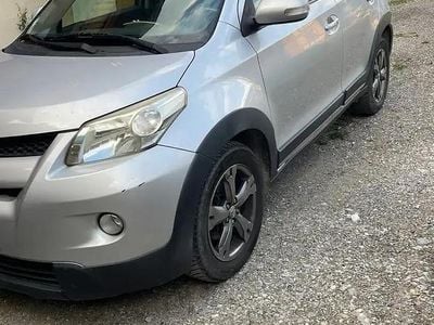 Argent Occasion 2010 Toyota Urban Cruiser Lounge SUV | 7 500 €