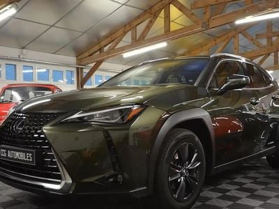 Vert Occasion 2022 Lexus UX 250h SUV | 19 500 € (Bon prix)