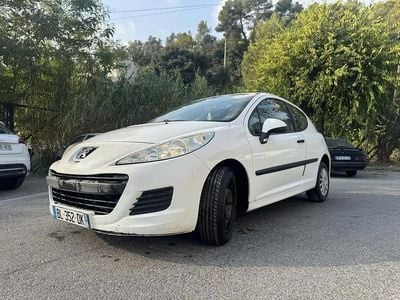 Occasion Peugeot 207 Premium 68 ch (50 kW) 2011 Berline