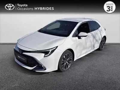 Blanc Occasion 2024 Toyota Corolla Design Berline | 31 990 € (Prix cher)