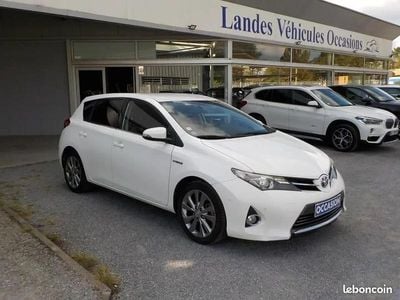 Toyota Auris Hybrid