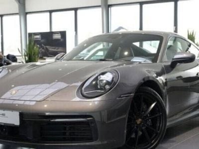 Porsche 911 Carrera