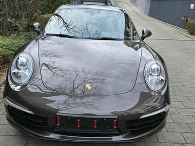 Gris Occasion 2015 Porsche 911 Carrera Coupé | 86 900 € (Prix juste)