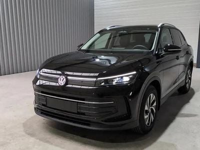 Noir Nouvelle 2025 VW Tiguan Life SUV | 38 990 € (Bon prix)