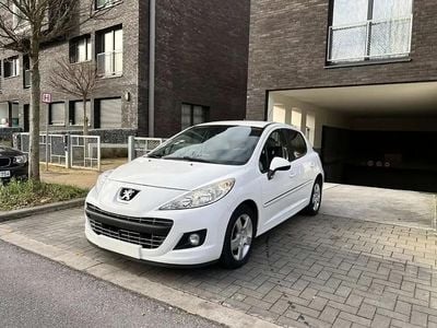 Occasion 2012 Peugeot 207 Premium Berline | 1 600 €