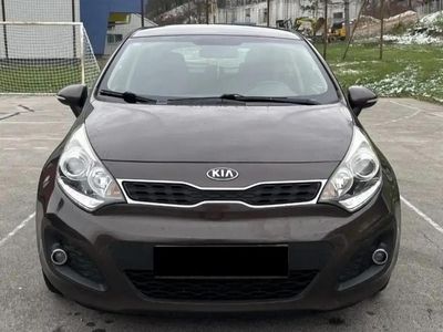 Brun Occasion 2008 Kia Rio Best Berline | 2 800 €