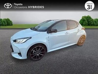 Biton gris chrome / toit noir Occasion 2023 Toyota Yaris Hybrid Sport Berline | 21 490 € (Prix juste)