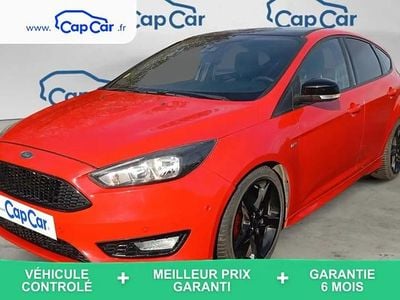 Rouge Occasion 2016 Ford Focus ST-Line Citadine | 11 890 € (Bon prix)