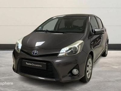 Occasion Toyota Yaris Hybrid 76 ch (55 kW) 2013 Gris Berline