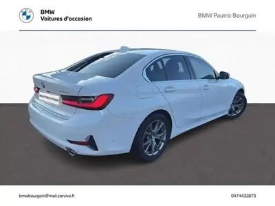 Blanc Occasion 2019 BMW 320 Luxury Line Berline | 24 850 € (Prix juste)