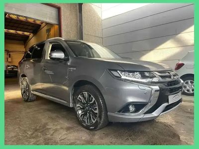 Mitsubishi Outlander P-HEV
