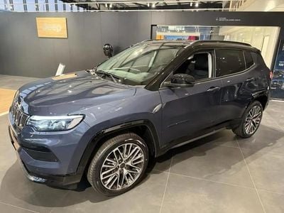 Occasion Jeep Compass Summit 182 ch (133 kW) 2024 Bleu SUV