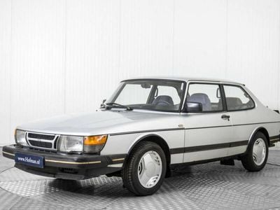 Gris Occasion 1984 Saab 900 Citadine | 3 900 €