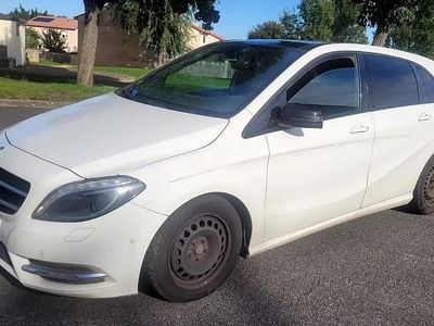 Occasion Mercedes B200 Business 136 ch (100 kW) 2014 Blanc Monospace
