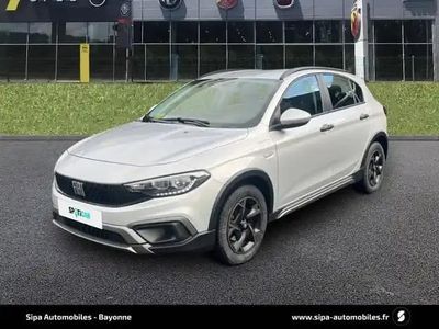 Occasion Fiat Tipo Cross 130 ch (95 kW) 2022 Gris maestro Berline