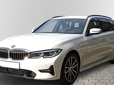 BMW 330e